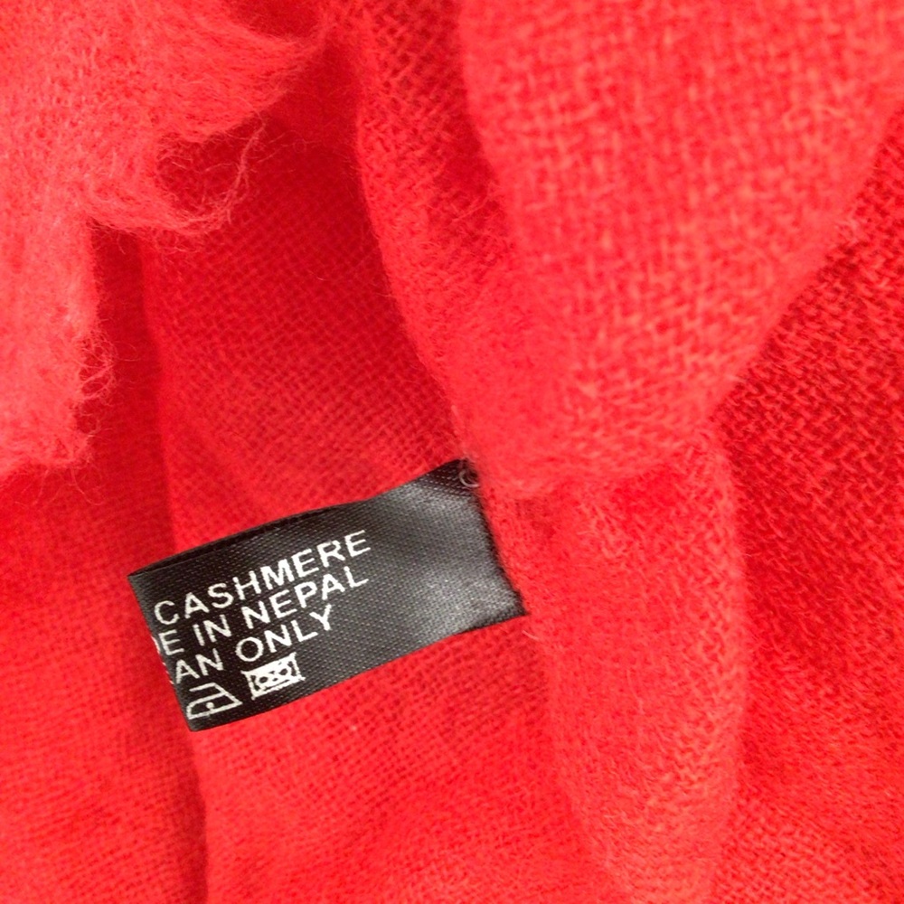 Cashmere scarf women Nepal Bright Coral Knit Scarf with Care Tag - Picture 4 of 5